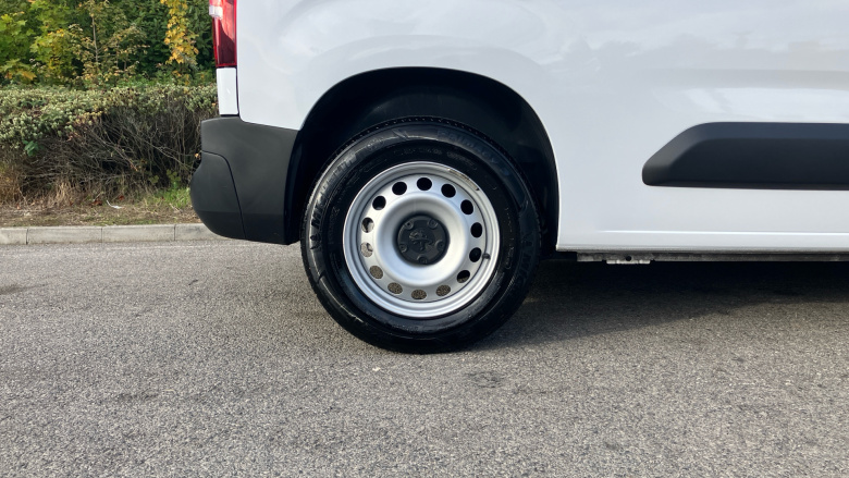 Peugeot Partner E-Standard 800 100kW 50kWh Professional Premium + Van Auto